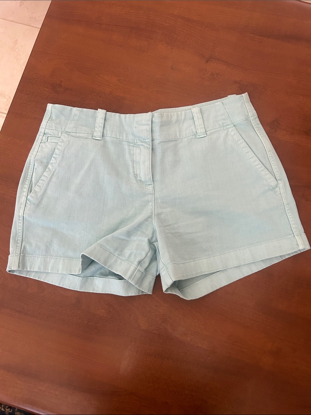 Vineyard Vines Light Mint Green Women's Bermuda Shorts